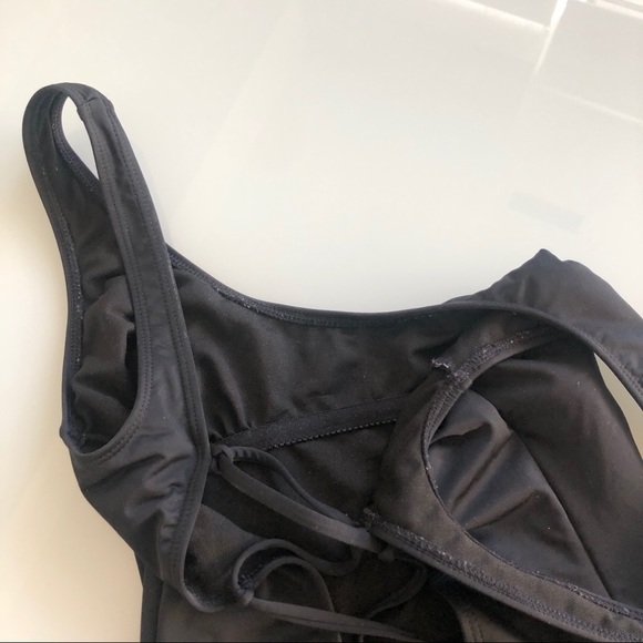 One Piece Swimsuit 🦋 - Picture 7 of 7